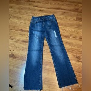 Younique Distressed Jeans Embroidered Butterfly and Love on Back Studded Size 3